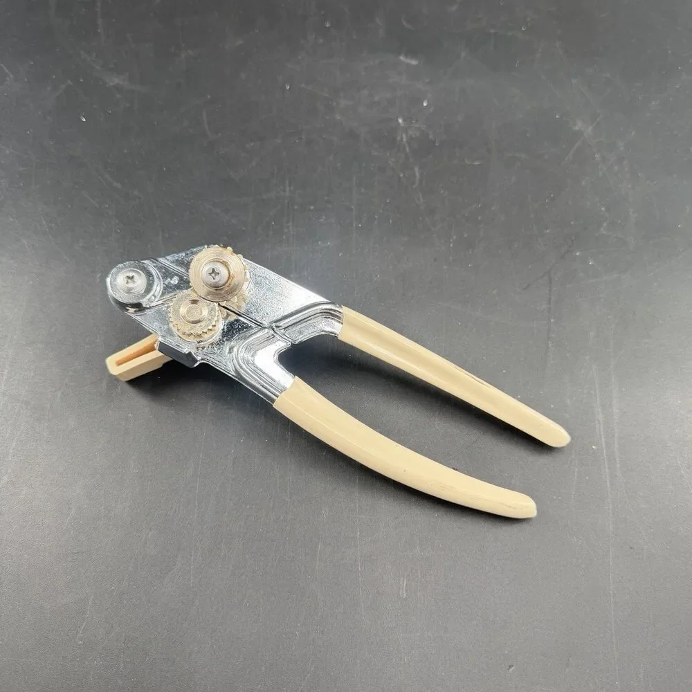 EKCO Vintage Manual Can Opener Almond Chrome USA Retro Kitchen Tool 7 Inch